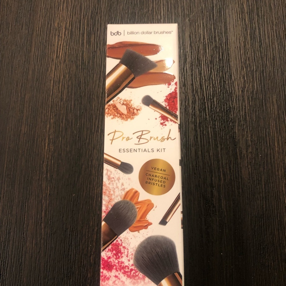 Billion Dollar Brushes Pro Brush Essentials Kit - Picture 4 of 8